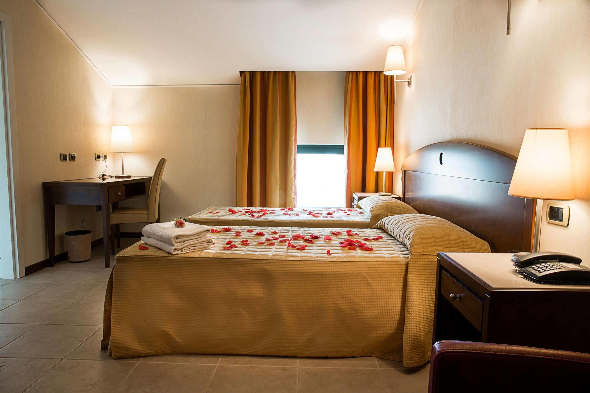 Grand Hotel Paestum Eksteriør bilde